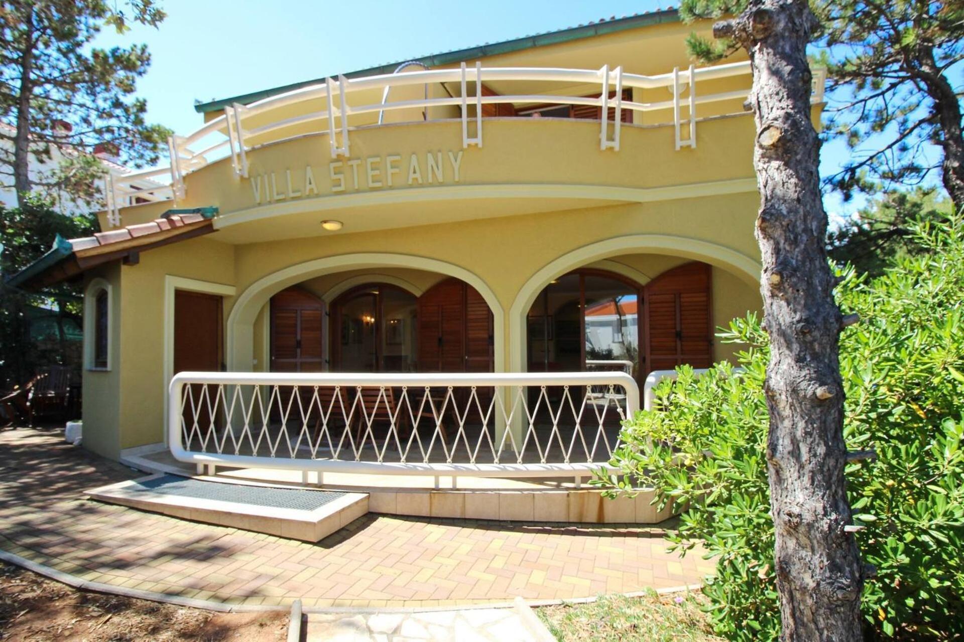 Apartments Mrkus Baska  Bagian luar foto